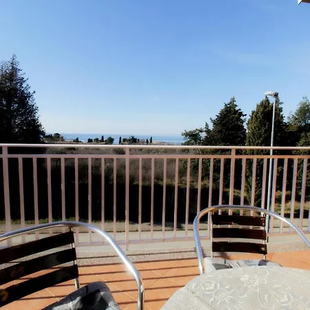 Sea View Drena Apartmán *
